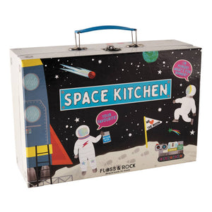10 Piece Kitchen Set: Space